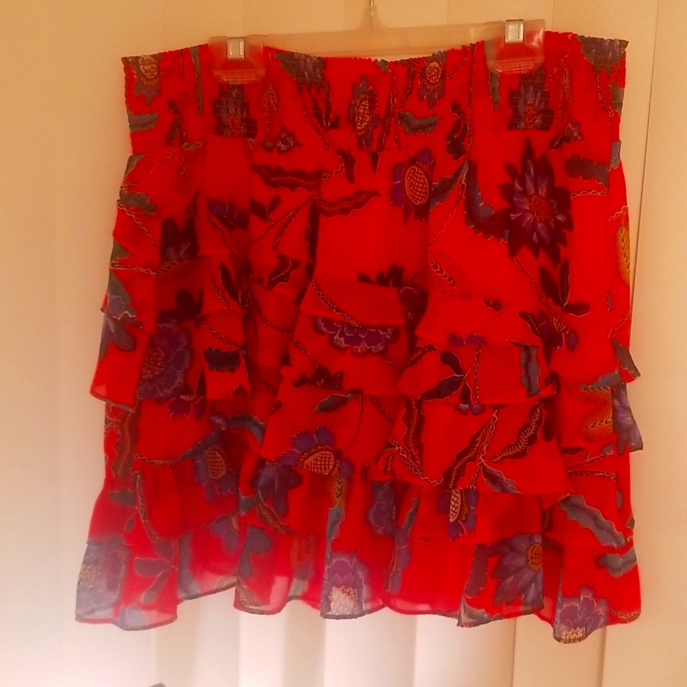 ❤️❤️🌹Rebecca Minkoff Red Floral Print Smocked Waist Skirt - Size M